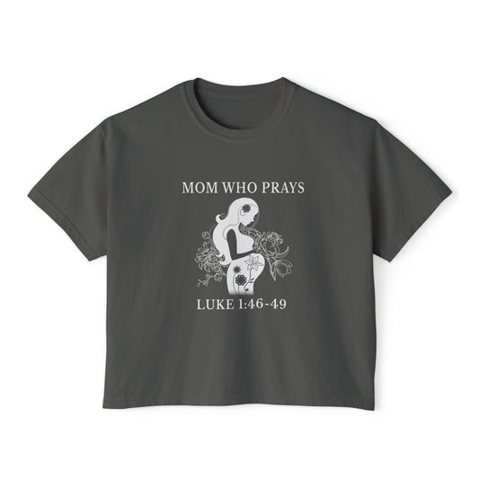 Moms Who Pray Boxy T-shirt